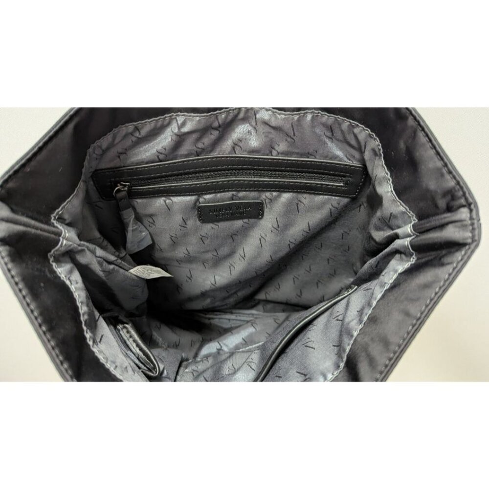 Simply Vera by Vera Wang Black/Gold Tiger Graphic Tote Bag - Picture 3 of 3